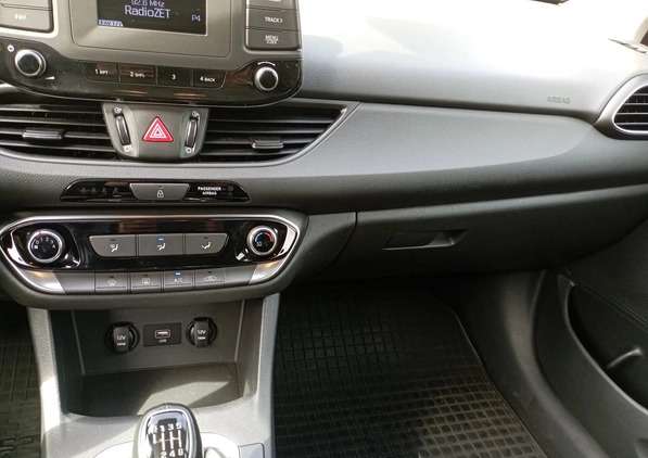 Hyundai I30 cena 63800 przebieg: 68177, rok produkcji 2021 z Solec Kujawski małe 106